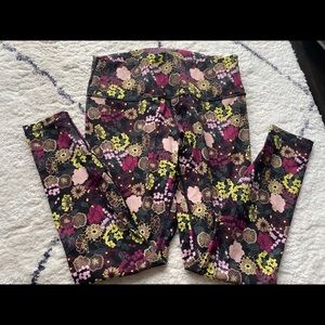 Lululemon leggings never worn